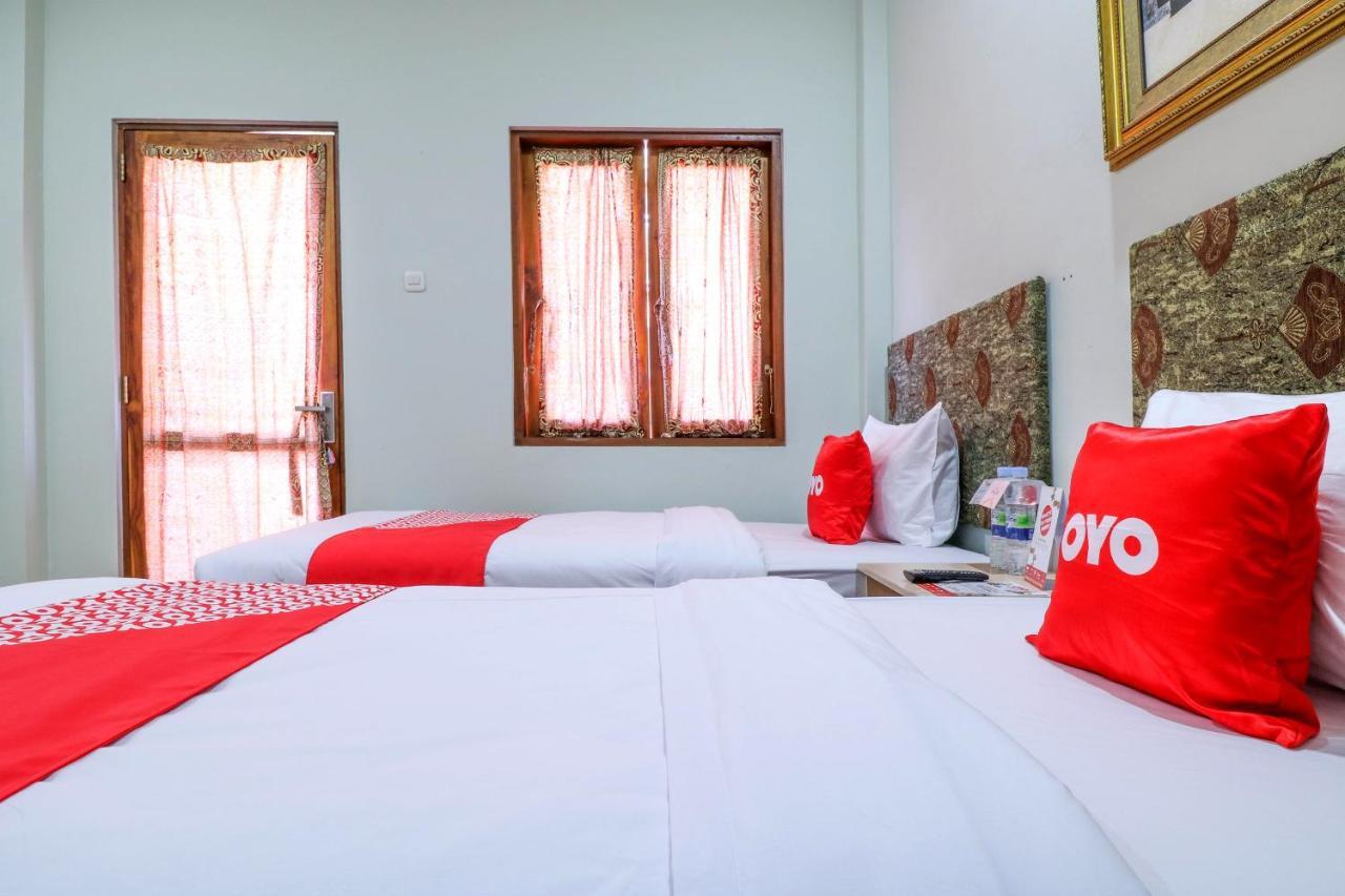 Oyo 1670 Likko Inn Dempassar Exterior foto