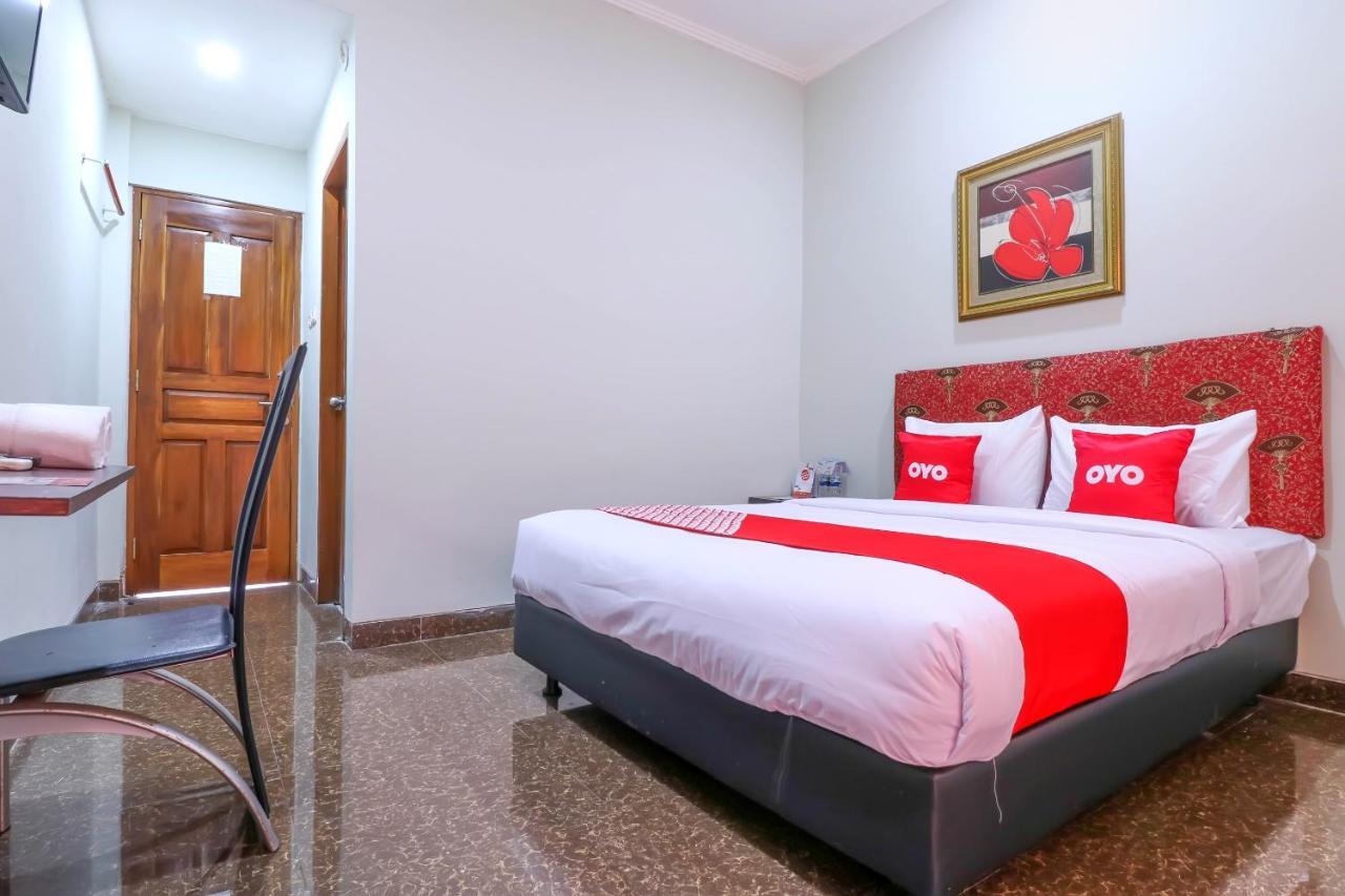 Oyo 1670 Likko Inn Dempassar Exterior foto