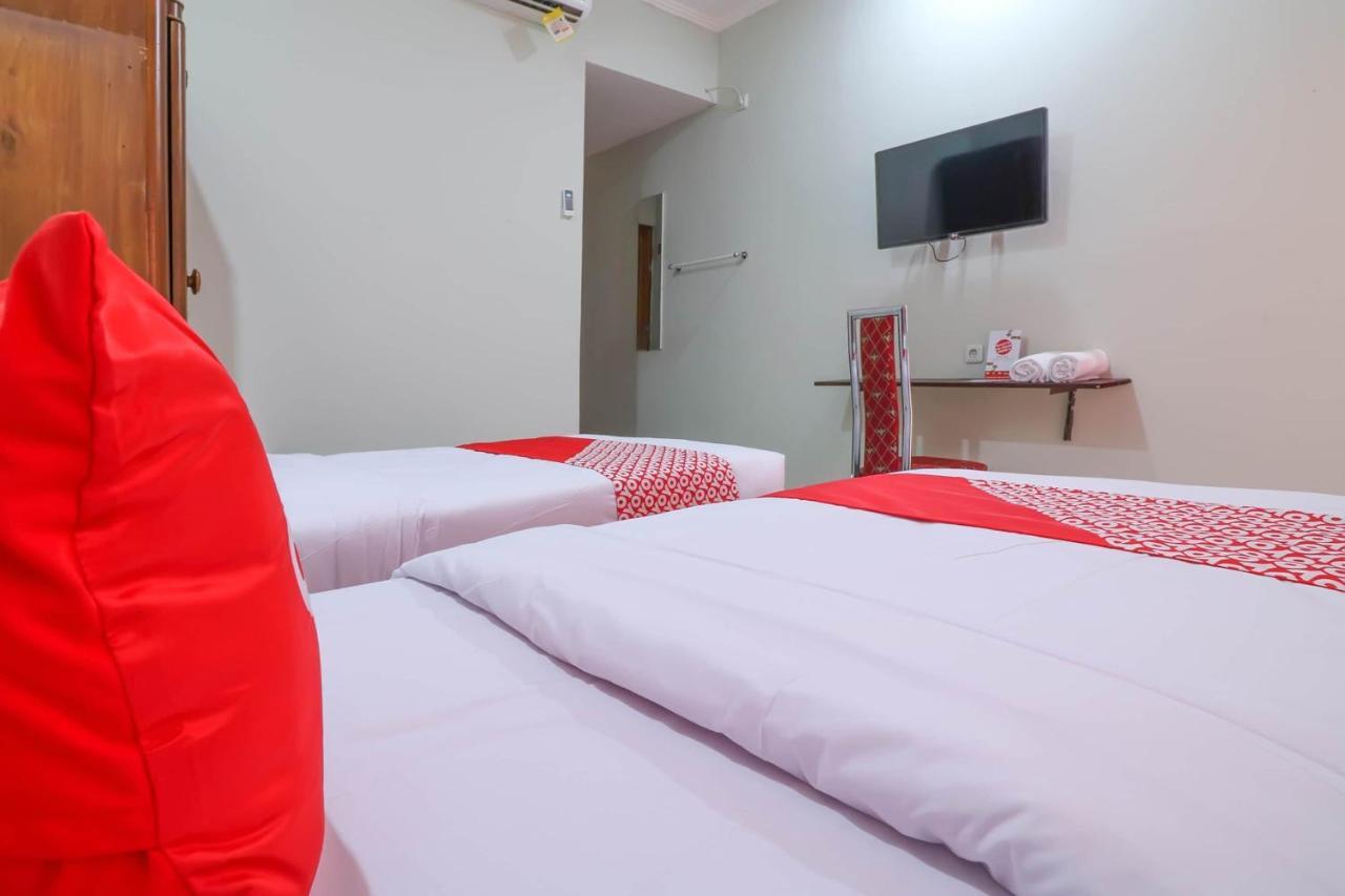 Oyo 1670 Likko Inn Dempassar Exterior foto